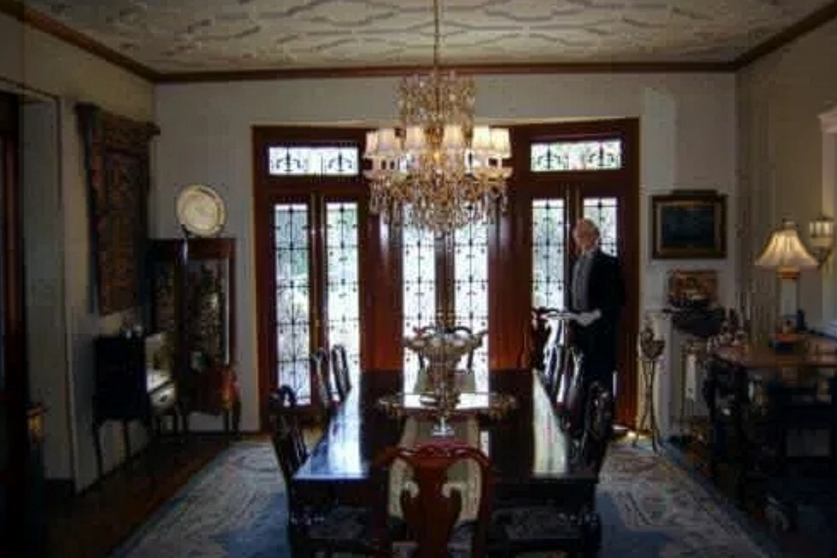The famous Ewing dining room