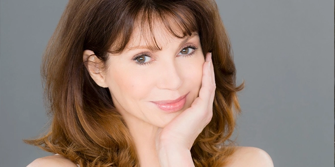 Victoria Principal live chat